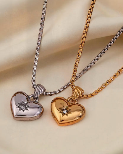 AMORE necklace